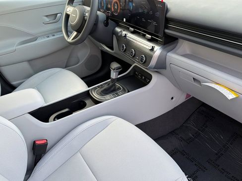 New 2026 Hyundai Kona SE image 14