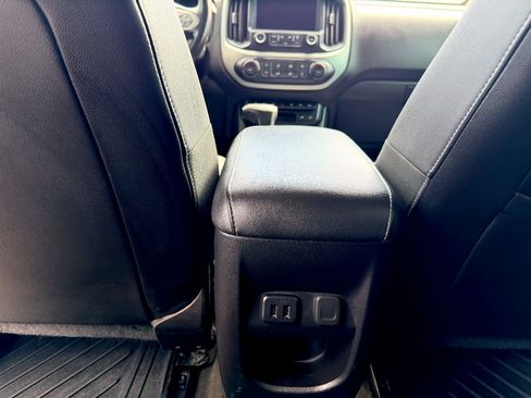 Used 2018 Chevrolet Colorado ZR2 w/ LPO, Premium Interior Package AWD/4WD image 22