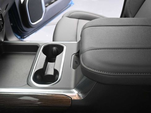 Used 2026 Chevrolet Silverado 2500 LT w/ Trail Boss Package image 32