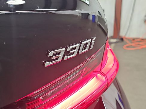 New 2025 BMW 330i xDrive Sedan w/ Convenience Package image 15