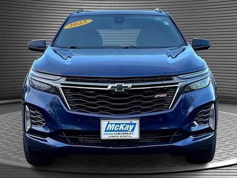 Used 2023 Chevrolet Equinox RS image 2