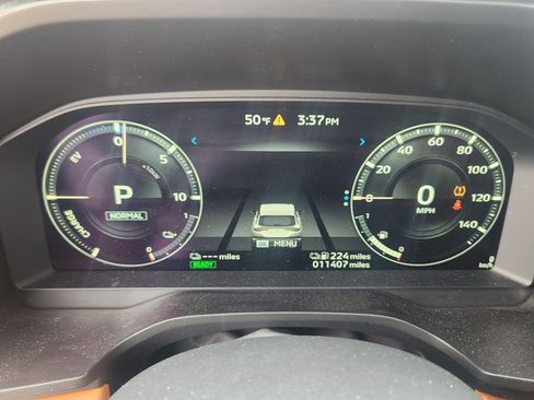 Used 2025 Mitsubishi Outlander SEL AWD/4WD image 8