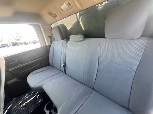 Used 2018 RAM 2500 Tradesman w/ Chrome Appearance Group image 26