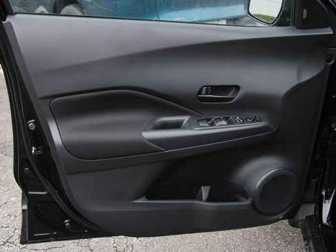 Certified 2025 Nissan Kicks Play S FWD image 13