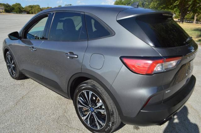 Used 2021 Ford Escape SE w/ SE Sport Appearance Package FWD image 5