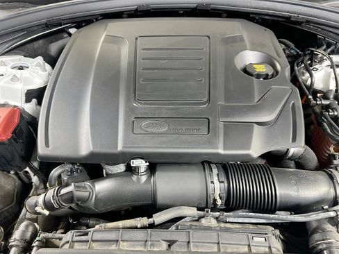 Used 2021 Land Rover Range Rover Velar R-Dynamic S image 30