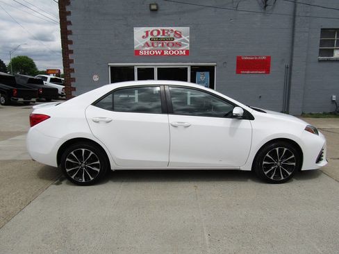 Used 2019 Toyota Corolla SE FWD image 5