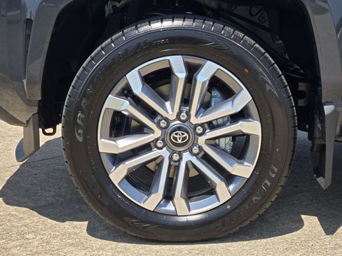 New 2026 Toyota 4Runner Limited AWD/4WD image 11