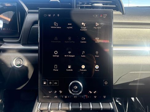 Used 2025 GMC Terrain Elevation image 21