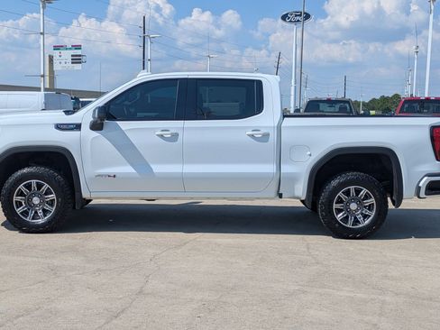 Used 2024 GMC Sierra 1500 AT4 image 10