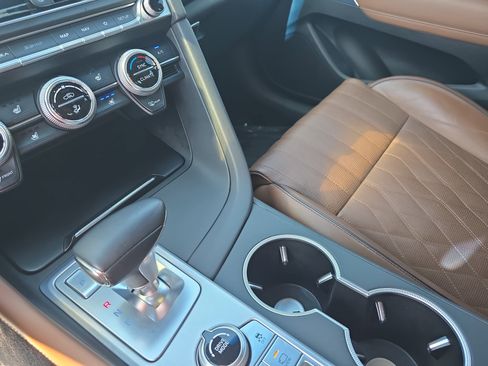 Used 2020 Genesis G70 2.0T w/ Prestige Package image 27