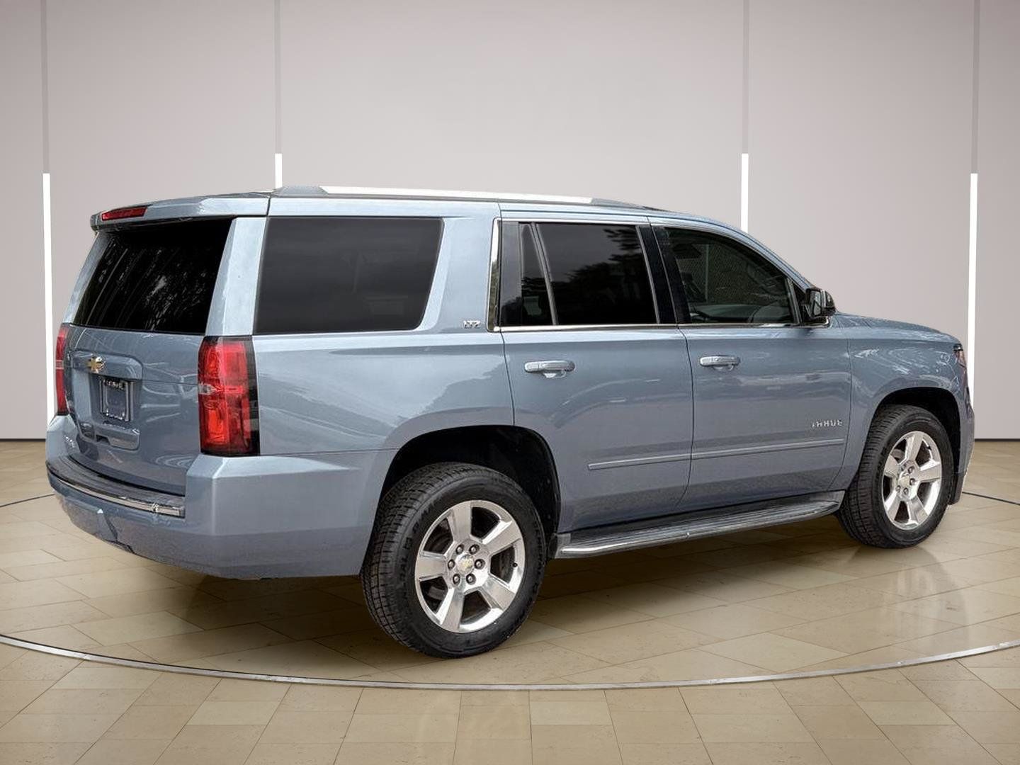 Used 2016 Chevrolet Tahoe LTZ AWD/4WD image 5