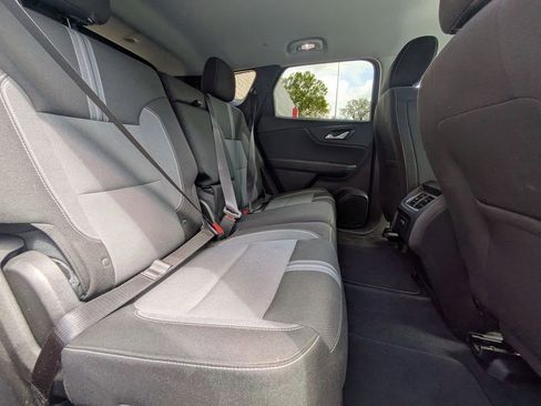 Used 2025 Chevrolet Blazer LT image 28