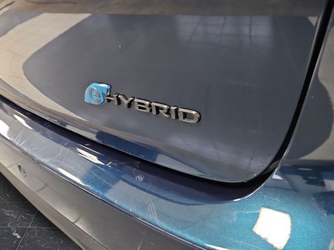 Used 2022 Chrysler Pacifica Touring-L w/ S Appearance Package FWD image 42