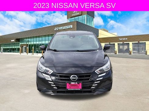 Used 2023 Nissan Versa SV image 2