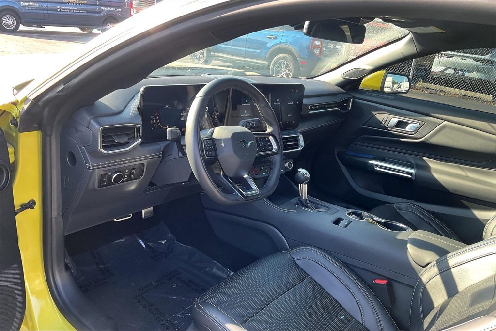Used 2025 Ford Mustang Premium RWD image 13