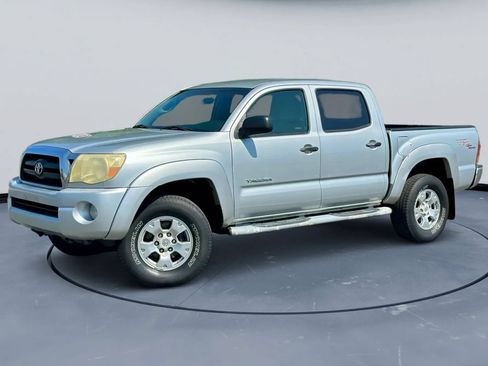 Used 2007 Toyota Tacoma 4x4 Double Cab w/ TRD Off-Road Pkg #1 image 2