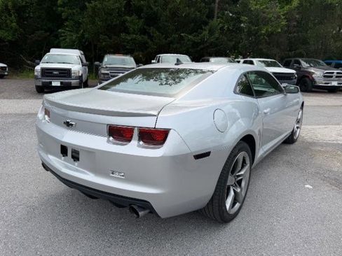Used 2010 Chevrolet Camaro LT w/ RS Package RWD image 5