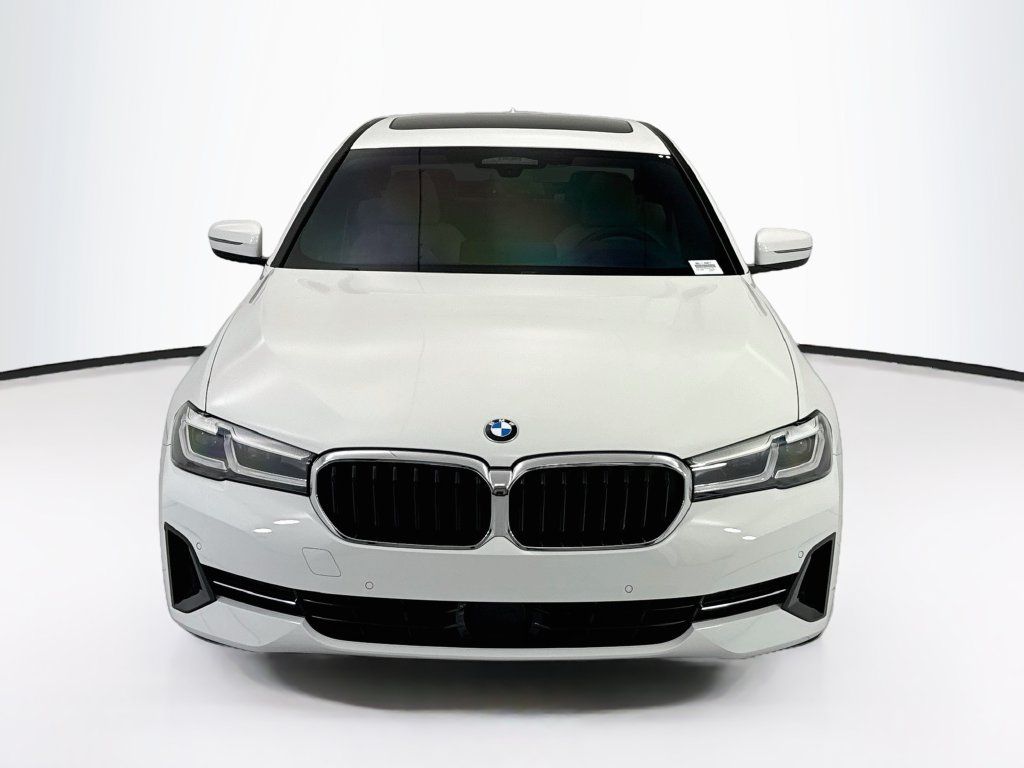 Certified 2023 BMW 530i w/ Premium Package RWD image 2