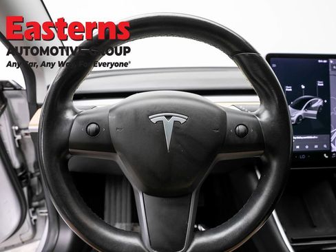 Used 2018 Tesla Model 3 Long Range AWD/4WD image 10