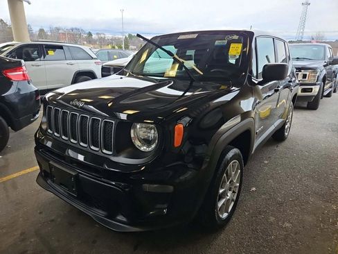 Used 2023 Jeep Renegade Latitude image 1