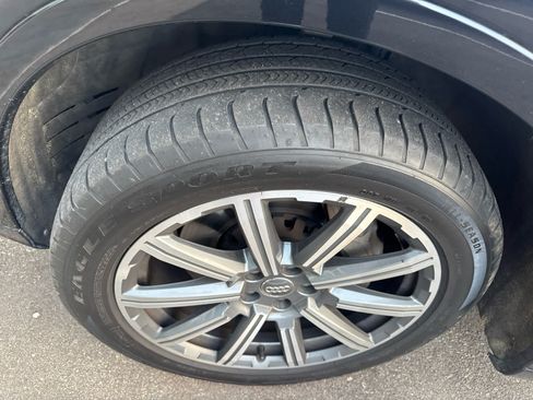 Used 2019 Audi Q7 3.0T Premium Plus AWD/4WD image 4
