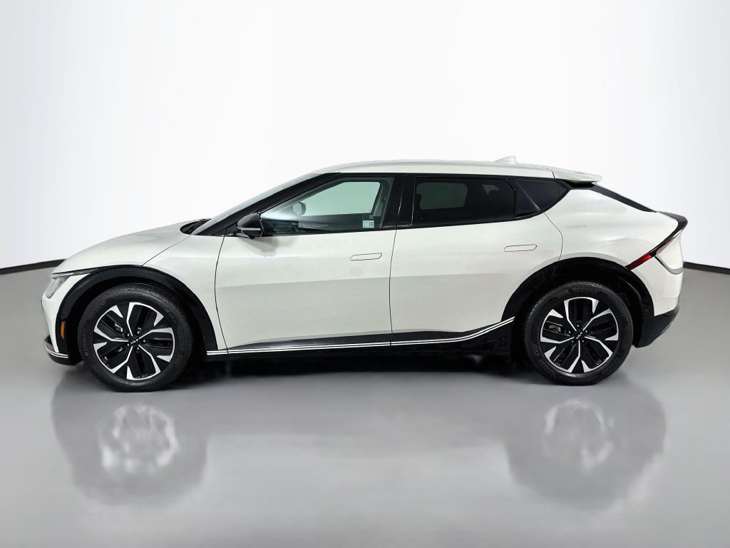 Used 2022 Kia EV6 Wind w/ Wind Technology Package AWD/4WD image 10