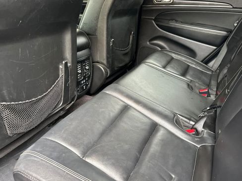 Used 2017 Jeep Grand Cherokee Limited w/ Trailer Tow Group IV image 4