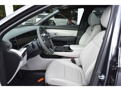 New 2025 Hyundai Tucson Limited image 10
