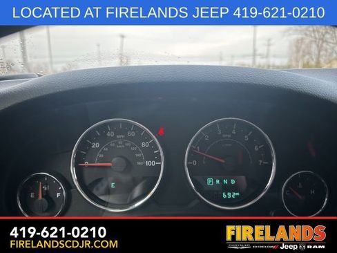 Used 2017 Jeep Wrangler Unlimited Sahara image 24