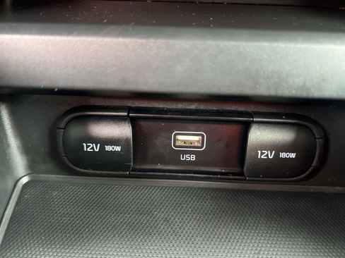 Used 2023 Kia Soul LX FWD image 18