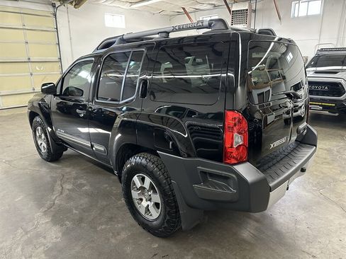 Used 2010 Nissan Xterra Off-Road AWD/4WD image 5
