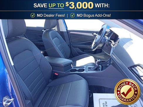 Used 2024 Volkswagen Jetta SE w/ Panoramic Sunroof Package FWD image 21