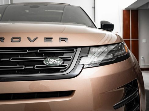 Used 2026 Land Rover Range Rover Evoque Dynamic SE AWD/4WD image 15