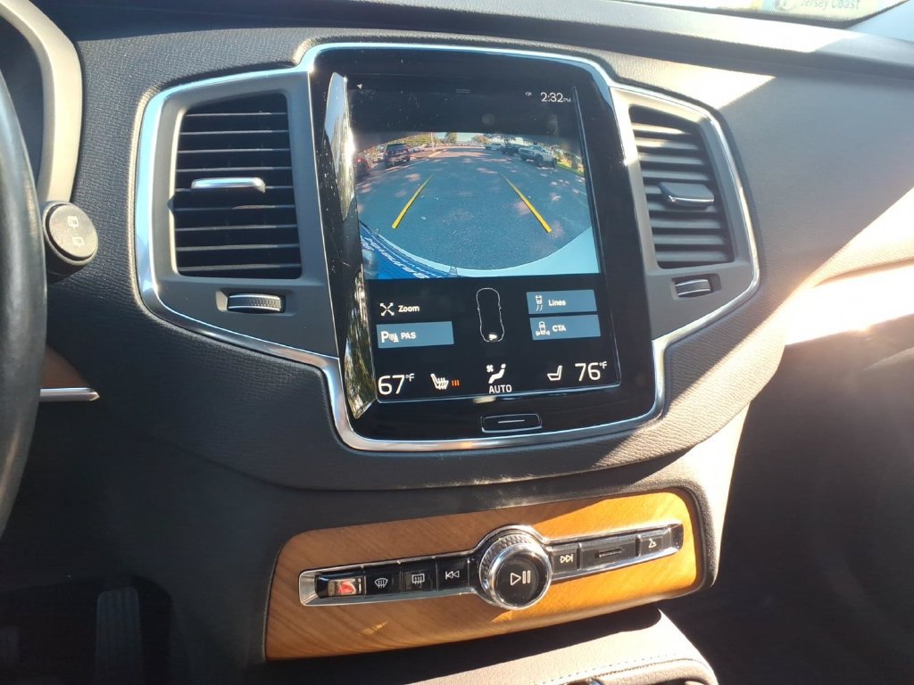 Used 2021 Volvo XC90 T6 Momentum w/ Protection Package Premier AWD/4WD image 23