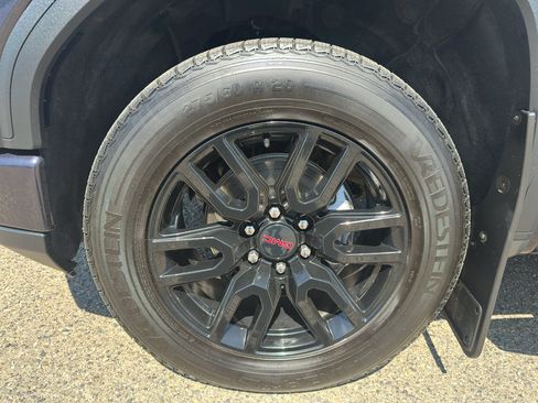 Used 2023 GMC Sierra 1500 Elevation AWD/4WD image 9
