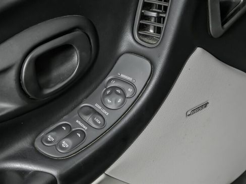 Used 1998 Chevrolet Corvette Convertible image 21