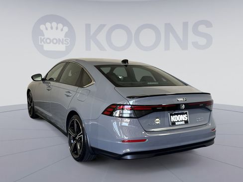 Used 2023 Honda Accord Sport image 4