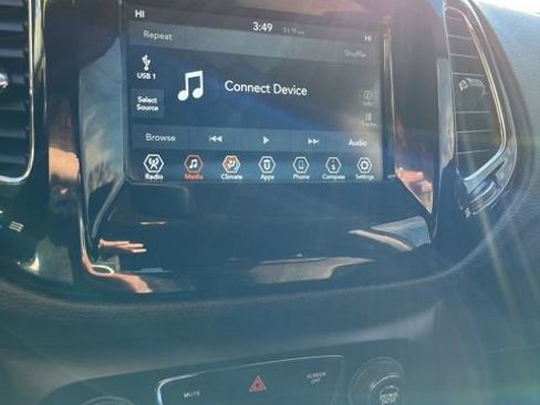 Used 2020 Jeep Compass Latitude image 40