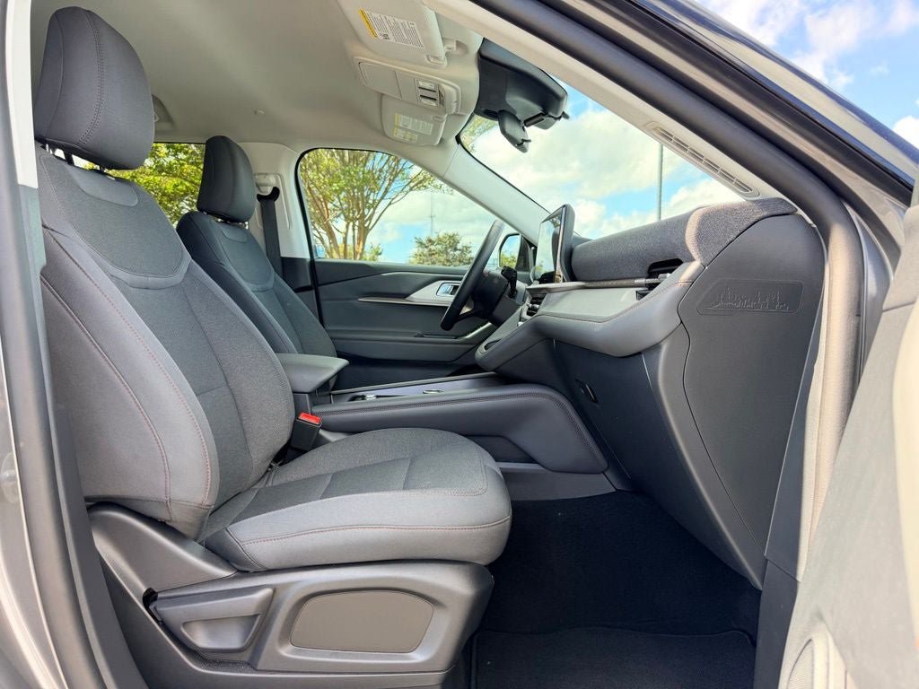 New 2026 Ford Explorer Active RWD image 7