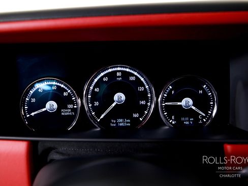 Certified 2022 Rolls-Royce Cullinan w/ Dark Exterior Package image 14