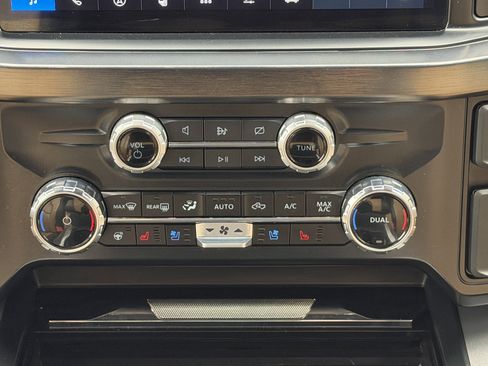 Used 2024 Ford F350 Lariat w/ Lariat Ultimate Package image 24