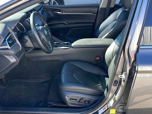 Used 2018 Toyota Camry XLE w/ Audio Package image 27