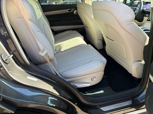New 2026 Genesis GV80 2.5T Prestige image 15