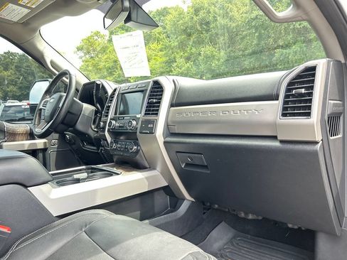 Used 2019 Ford F350 Lariat w/ Lariat Ultimate Package AWD/4WD image 14