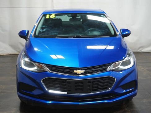 Used 2016 Chevrolet Cruze LT w/ Convenience Package image 8
