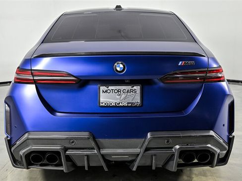 Used 2025 BMW M5 w/ Carbon Package AWD/4WD image 9