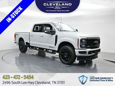 New 2026 Ford F250 Lariat w/ Black Appearance Package AWD/4WD image 1