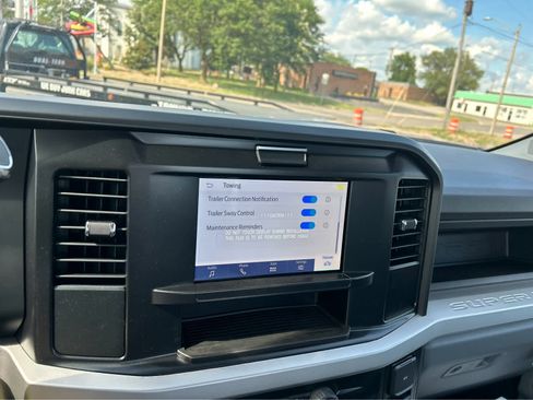 New 2025 Ford F350 XL w/ XL Chrome Package image 27