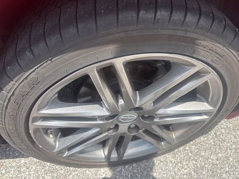 Used 2012 Scion tC FWD image 9